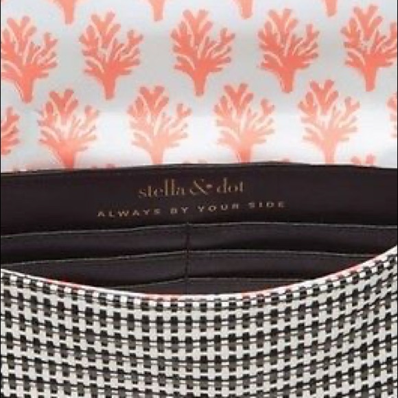 City Slim Clutch - Crosshatch Raffin - Picture 5 of 5